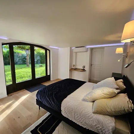Charmante Maisonette Du Lot Renovee Avec Balneo Vakantiehuis *