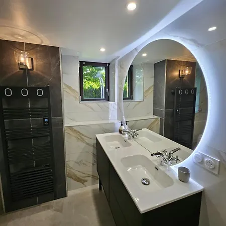 Charmante Maisonette Du Lot Renovee Avec Balneo Дом отдыха