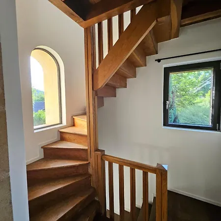 Дом отдыха Charmante Maisonette Du Lot Renovee Avec Balneo