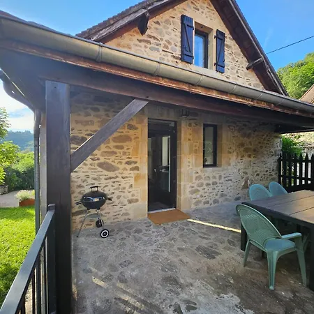 別荘 Charmante Maisonette Du Lot Renovee Avec Balneo Latouille-Lentillac