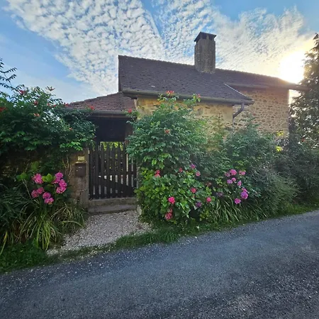 Charmante Maisonette Du Lot Renovee Avec Balneo Latouille-Lentillac