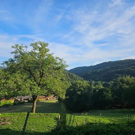 別荘 Charmante Maisonette Du Lot Renovee Avec Balneo