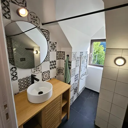 Charmante Maisonette Du Lot Renovee Avec Balneo Latouille-Lentillac