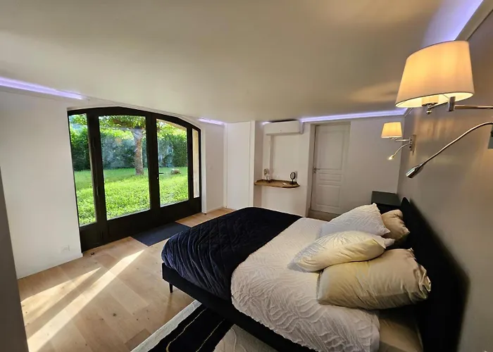 Charmante Maisonette Du Lot Renovee Avec Balneo Dom wakacyjny *