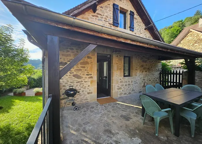 Dom wakacyjny Charmante Maisonette Du Lot Renovee Avec Balneo Latouille-Lentillac